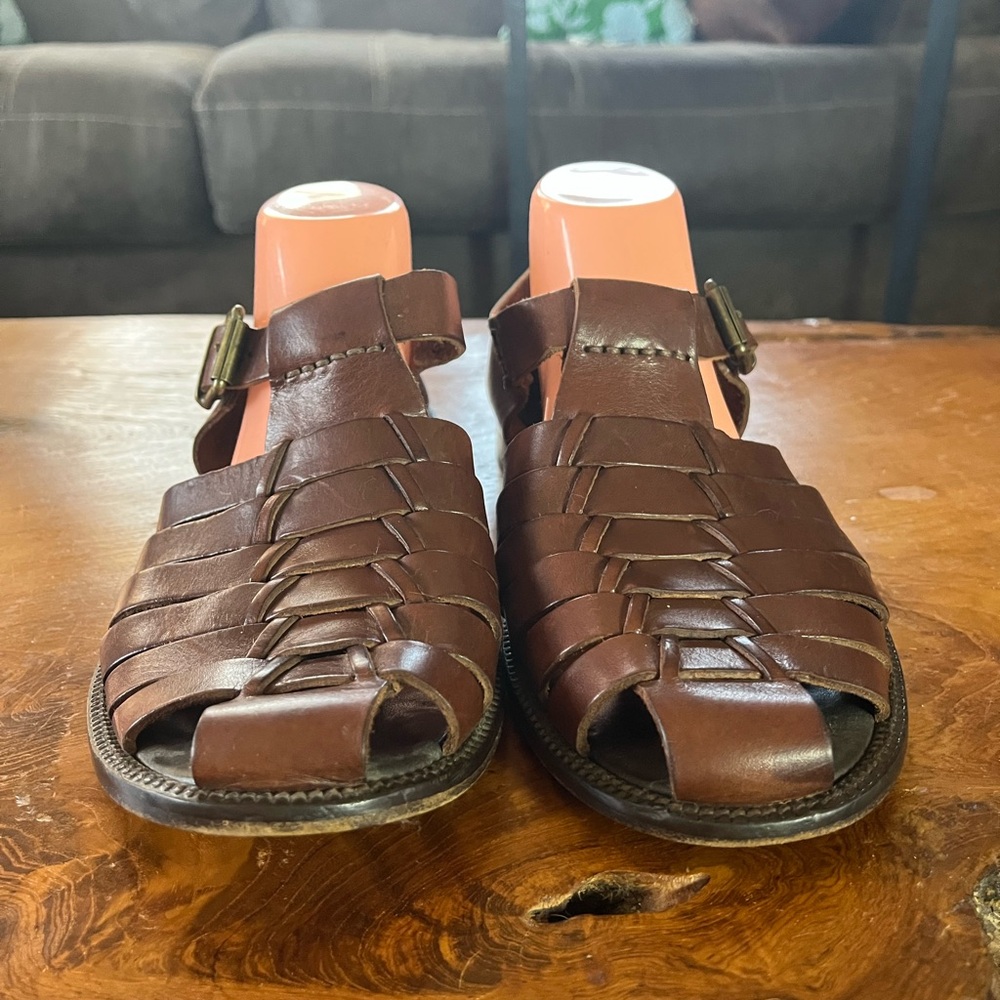 Tommy Bahama Leather Fisherman Sandals Brown – Men’s Size 7